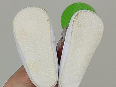 tshirt: Buciki niemowlęce, Disney, 20, stan - Bardzo dobry — 5