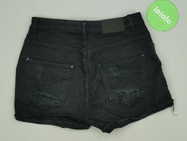 czarne krótkie spodenki z dziurami: Szorty damskie, rozmiar M — 3