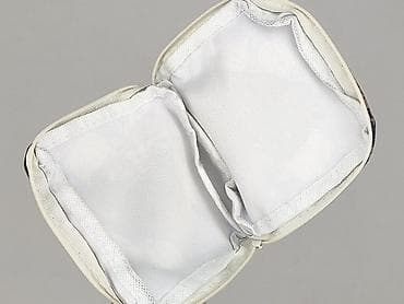 pull and bear plecak: Косметичка, стан - Ідеальний на lalafo.pl — 4 pull and bear plecak: Косметичка, стан - Ідеальний — 4