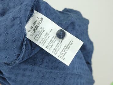 modne bluzki z bufiastymi rękawami: Bluzka damska, rozmiar M — 4