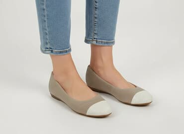 buty na klocku ccc: Clarks, Лофери та туфлі жіночі, розмір 37.5 — 1