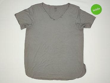 basic t shirty: Uniqlo, Women`s T-shirt, size M — 2