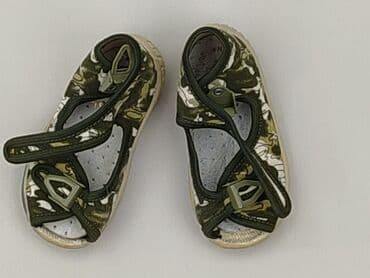 kołnierzyk bebe koszula: Buciki niemowlęce, 18, stan - Bardzo dobry — 1