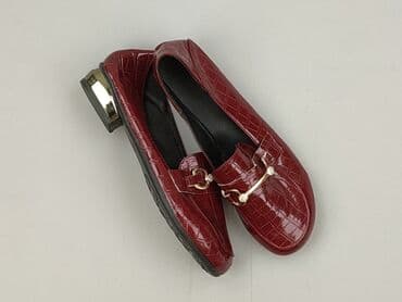 Лофери та туфлі жіночі, 40