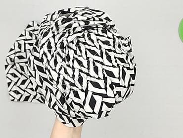 rysunki ubrań: Kombinezon damski L/XL – czarno-biały, geometryczny wzór - Fason — 6