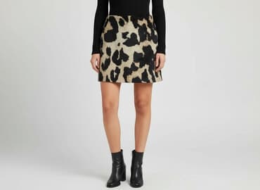 spódnice w panterkę z falbanami: Spódnica damska, rozmiar L — 1