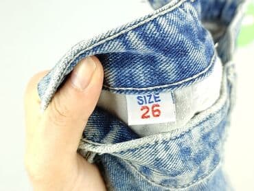 dżinsy z dziurami: Shorts for women, size XS (EU 34) — 4