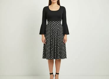 biale buty do czarnych rajstop: Sukienka damska, rozmiar S — 9