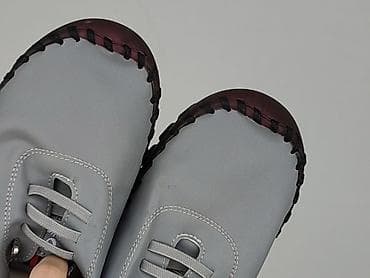 slip on na platformie: Półbuty damskie, rozmiar 38 — 6