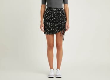 spódnice damskie krótkie: Spódnica damska, rozmiar S — 1