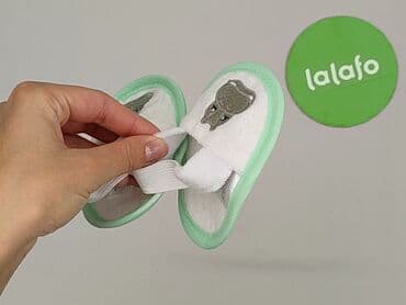 wyprofilowane kapcie dla dzieci: Baby shoes, 15 and less, condition - Perfect — 5