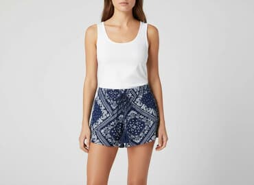 krótkie spodenki z kokardą: FB Sister, Szorty damskie, rozmiar L — 7