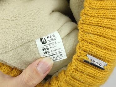 Hats and caps: Cap, Female, condition - Very good — 4