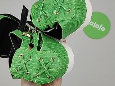 buty na platformie hello kitty: Sandały damskie, rozmiar 38 — 7