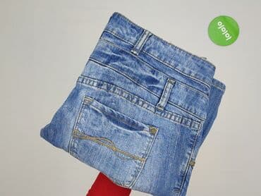 krótkie spodenki i nogi z cellulitem: Amisu, Szorty damskie, M — 6