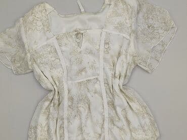 zwiewna bluzki w kwiaty: Bluzka damska, rozmiar S — 1