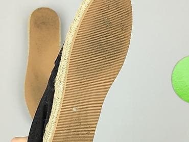 hm buciki: Czarne espadryle damskie H&M - Model: klasyczne slip-on - Kolor — 6