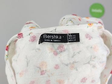 pull and bear shorts: Bershka, T-shirt damski, rozmiar XS — 4