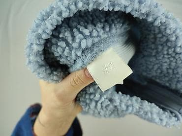 spodenki tech fleece: H&M, Polar damski, rozmiar S — 4