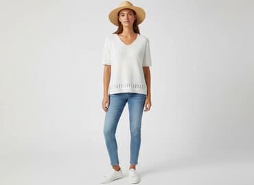 koszulki ideal z koronką: Women`s T-shirt, size M — 1