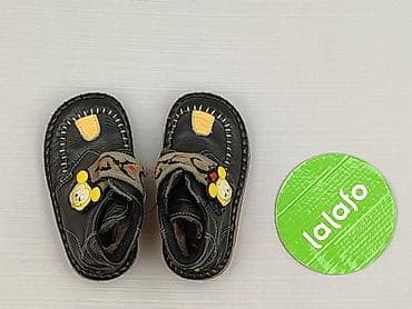 coaching t shirts: Buciki niemowlęce, 16, stan - Bardzo dobry — 2