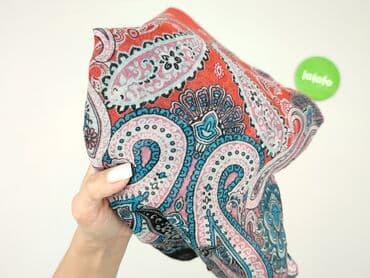 torba c a: Scarf, Female, condition - Perfect — 3