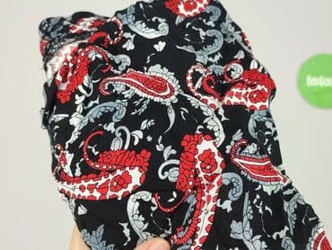 krótkie czarne spodenki materiałowe: Szorty damskie, rozmiar S — 4