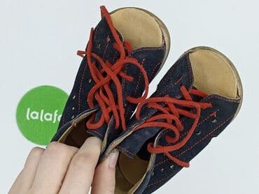 miu miu klapki: Buty sportowe 24, Używany — 6