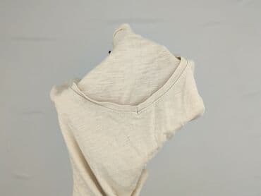 obcisłe koszulki: T-shirt damski, rozmiar S — 4