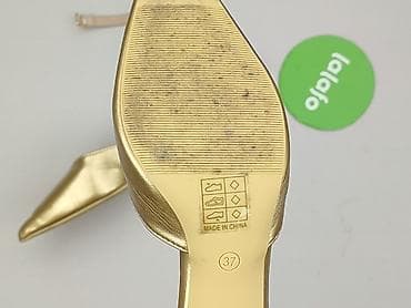 ccc zimowe: Złote czółenka damskie na niskim słupku - Rozmiar: 37 (oznaczenie na — 4