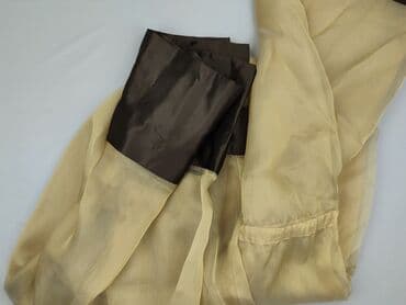 Curtains & Blinds: Drapowana chusta w odcieniach beżu i brązu, wykonana z lekkiego — 1