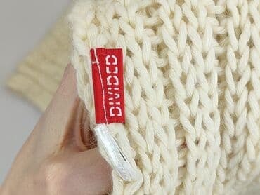 h: Scarf, Female, condition - Very good — 3