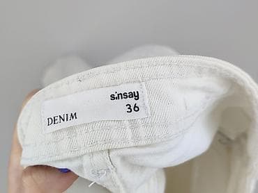 Skirts: Women`s skirt, size S — 4