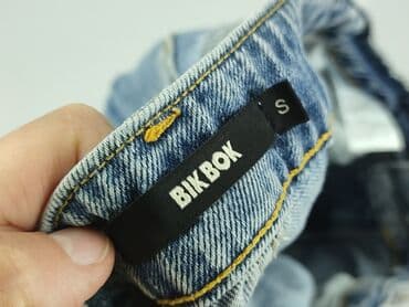 krótkie spodenki i marynarka: Bik Bok, Szorty damskie, rozmiar S — 4