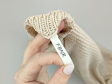 hello kitty bluzki: Светр жіночий, розмір 4XL на lalafo.pl — 4 hello kitty bluzki: Светр жіночий, розмір 4XL — 4