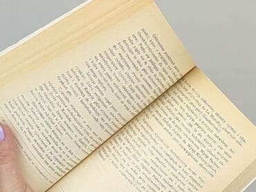Książki: Książka, gatunek - Literatura faktu, stan - Bardzo dobry — 3