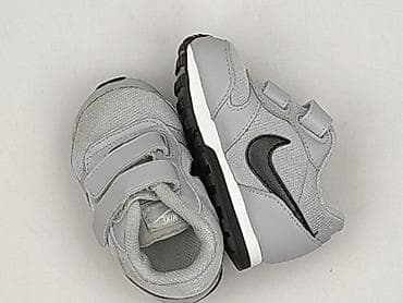 wymiary spodni: Buciki niemowlęce, Nike, 19, stan - Bardzo dobry — 1