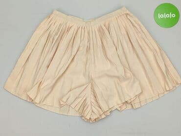 krótkie spodenki i nogi z cellulitem: Monki, Szorty damskie, XS — 2