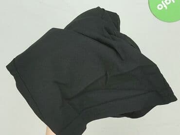 krótkie spodenki i nogi z cellulitem: Szorty damskie, rozmiar S — 5