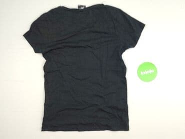 t shirty z czerwonem napisem: Women`s T-shirt, size M — 4