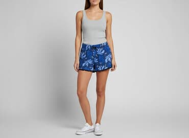 granatowe spodenki damskie: Esmara, Szorty damskie, rozmiar S — 7