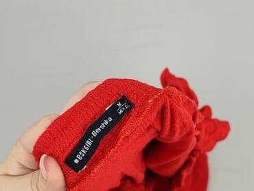 bluzki z wycięciami na ramionach bershka: Bershka, Bluzka damska, rozmiar M — 4