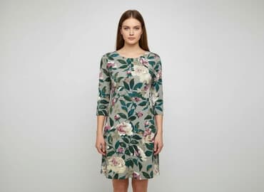 sukienki dla pań po 70 tce: Sukienka damska, rozmiar M — 1