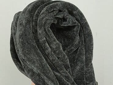sweter z dziurami h: Светр жіночий, розмір M — 5