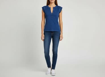 piżamy damskie hello kitty: T-shirt damski, rozmiar M — 7