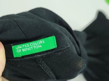 basic t shirty oversized: United Colors of Benetton, Women`s cape, size S (EU 36) — 4