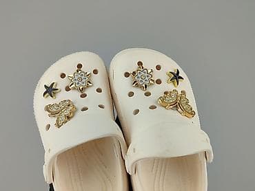 2 born: Klapki Crocs, 24, Używany — 5