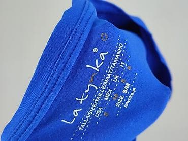bluzki dekolt w serce: T-shirt damski, rozmiar S — 4