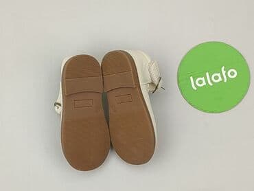 Дитячий світ: Взуття для немовлят, 23, стан - Ідеальний на lalafo.pl — 5 Дитячий світ: Взуття для немовлят, 23, стан - Ідеальний — 5