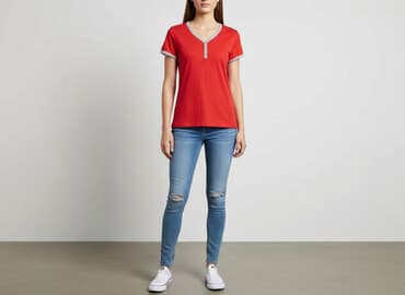 czerwona bluzki z dekoltem v: FSBN, T-shirt damski, rozmiar S — 1